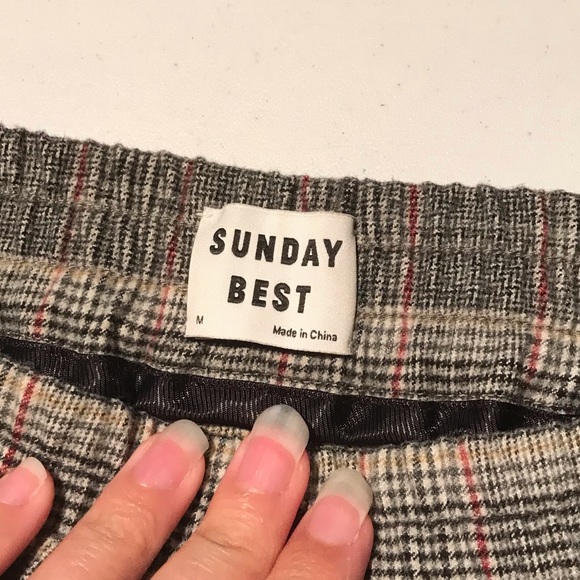 Aritzia Sunday Best Flyte Check Plaid Pants in Gray/Red Academia Size Medium - Picture 4 of 8